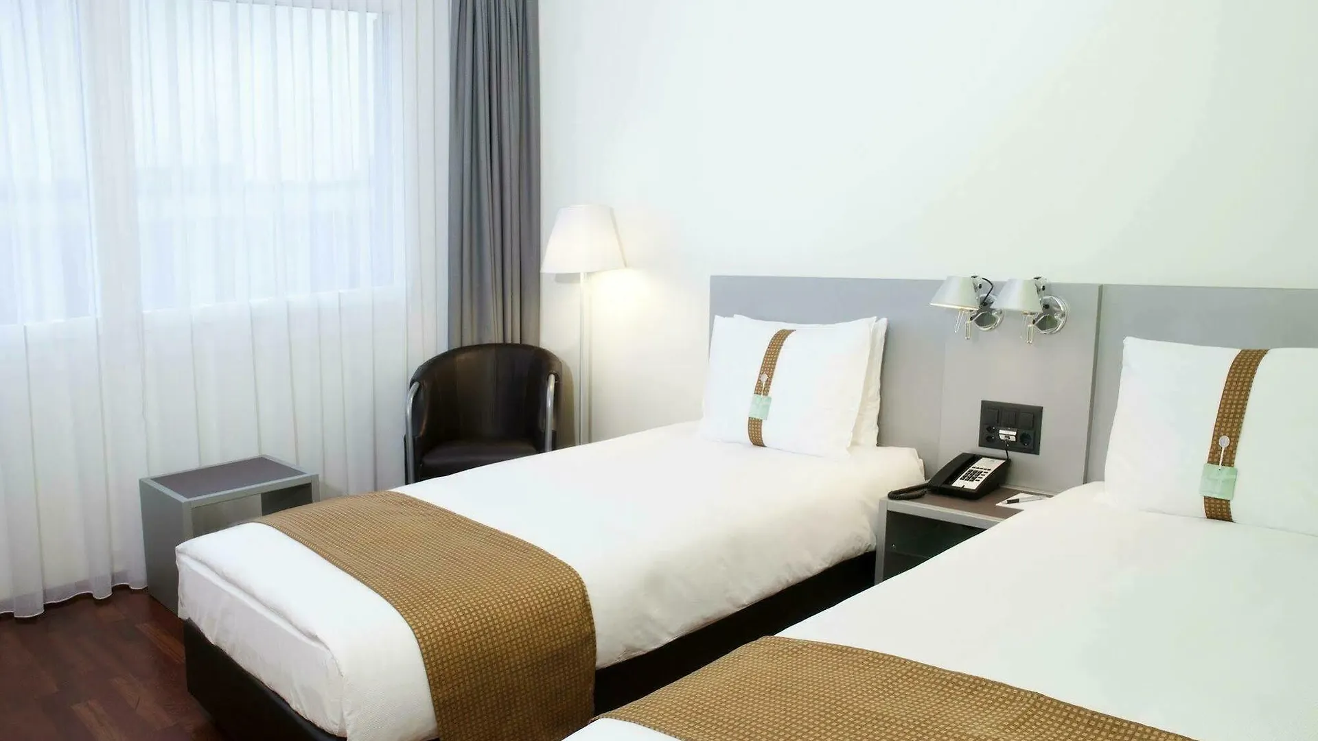 Holiday Inn Zuerich Messe By Ihg
